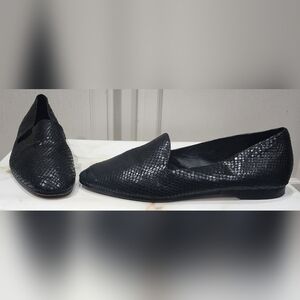 Massimo Dutti Black Leather Reptile Loafers / Flats Size 9